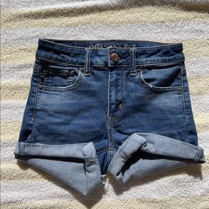American Eagle Super Stretch HIGH RISE SHORTIE Cutt-Off Denim Shorts Size 0